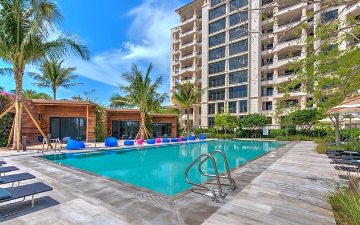 Exit Planning at Palazzo del Sol: Resale Windows, Rental Flexibility, and Buyer Pool Depth