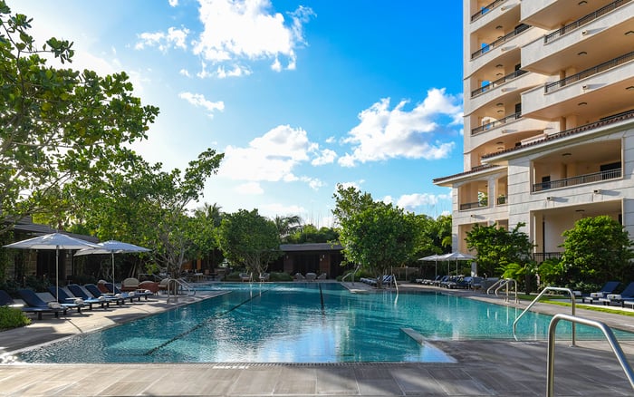 Resident-Only Amenities at Palazzo della Luna: What Access Rules Matter for Families and Guests
