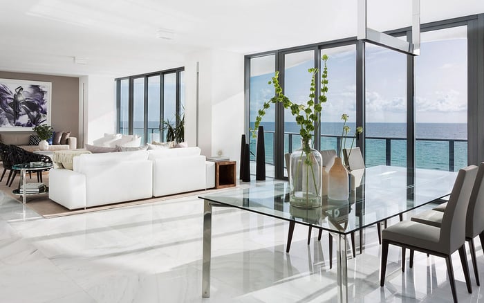 The Buyer’s Guide to Bentley Residences Sunny Isles and Regalia Sunny Isles Beach: Service, Privacy, and Long-Term Ownership