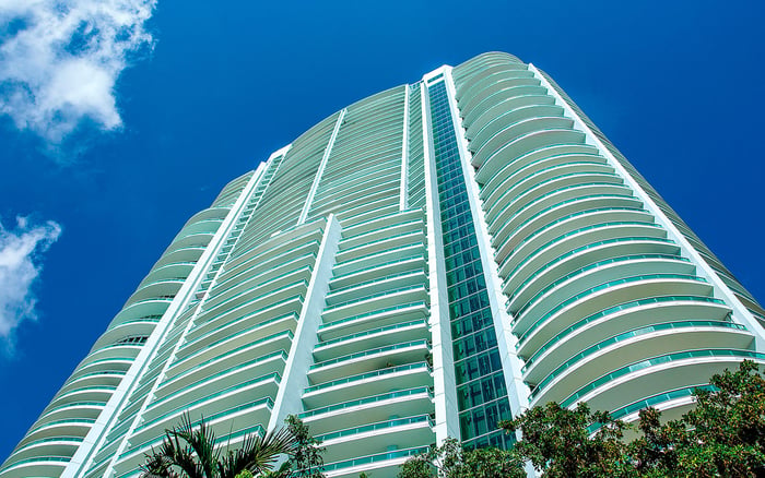 Santa Maria Brickell: The Timeless Allure of a Miami Skyscraper Icon