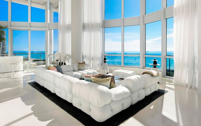Reading the Fine Print at Setai Residences Miami Beach: What Guest-Suite Booking Priority and House Rules Mean for Multigenerational Visits
