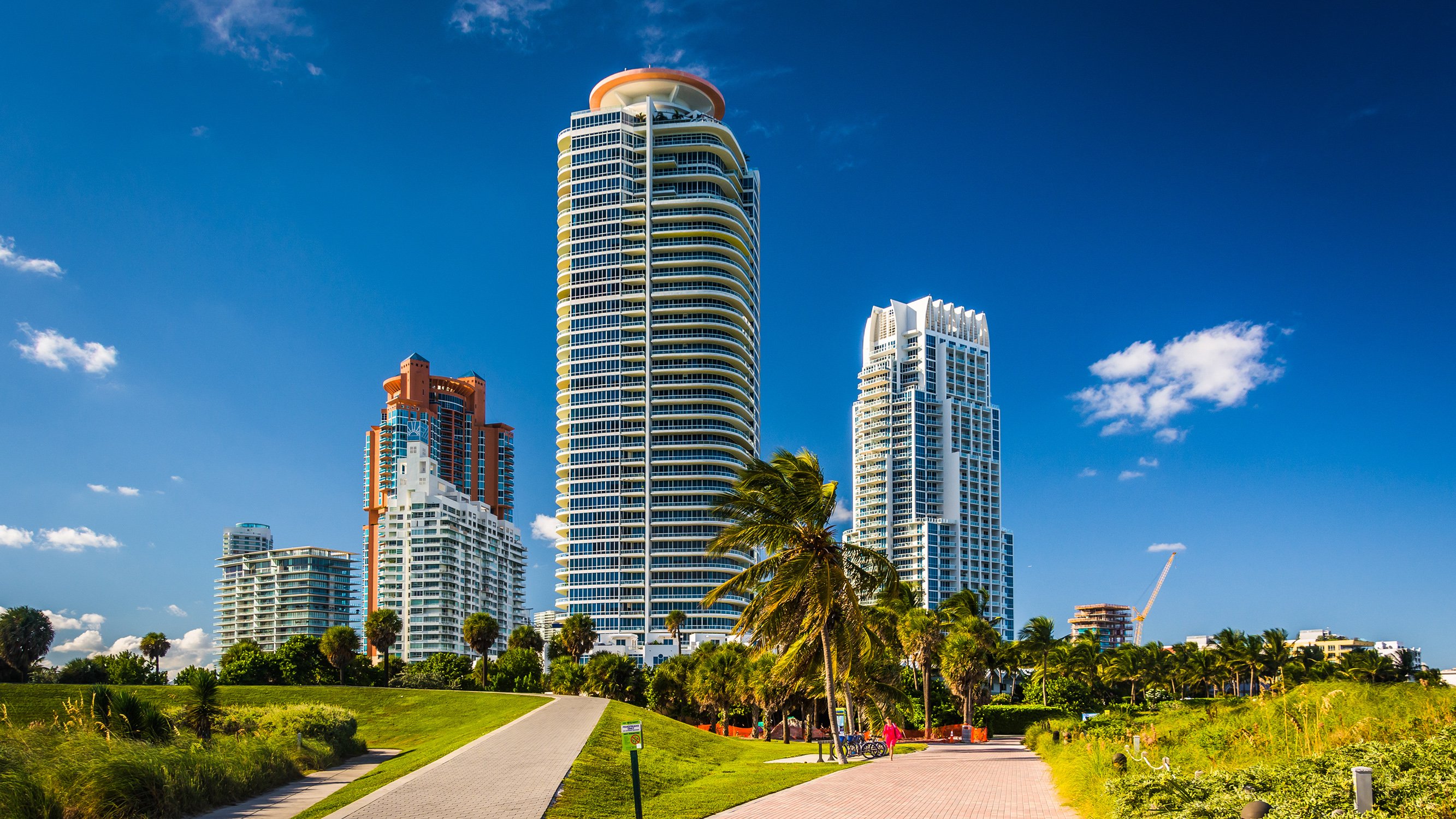 South of Fifth, Miami Beach coastal city skyline with Atlantic views, top market for luxury and ultra luxury condos; preconstruction and resale.