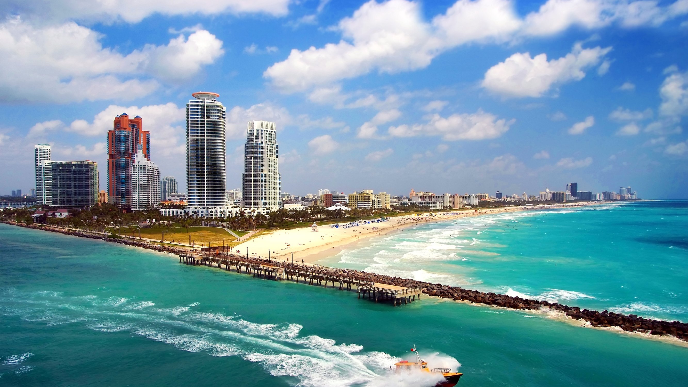 South of Fifth, Miami Beach skyline with ocean view and sandy beaches, exclusive area for luxury and ultra luxury condos; preconstruction and resale.