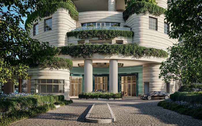 Brickell vs Downtown Miami: Which Lifestyle Fits Buyers Who Need Design Pedigree with Operational Discipline