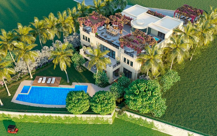 Top 5 Miami Beach Buildings for City Convenience with Beach Access