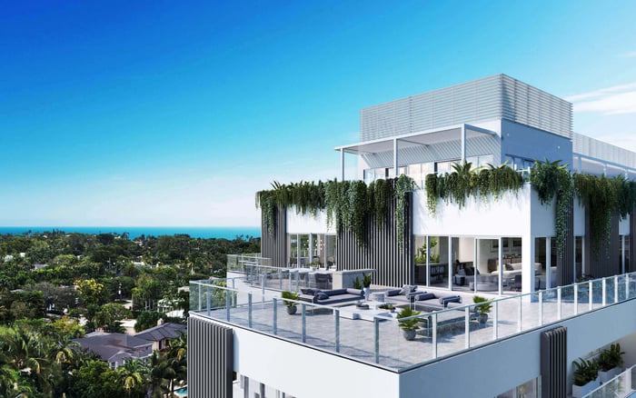 The Ritz-Carlton Residences® Miami Beach: Beach, Bay, or City Lifestyle Considerations for 2026 Buyers
