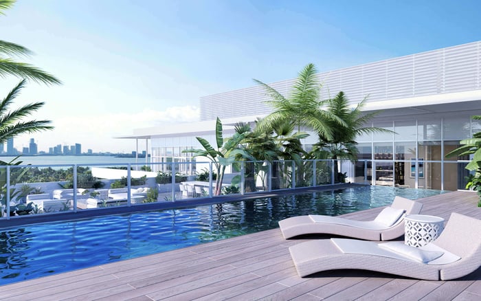 Waterfront Living at The Ritz-Carlton Residences® Miami Beach: Insurance, Wind Exposure, and Building Standards Buyers Should Review