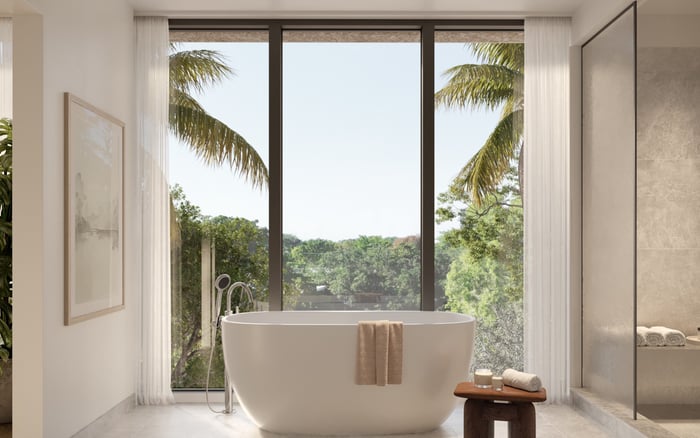 Boston to Coconut Grove: how to choose a South Florida home around usable terraces in heat and wind