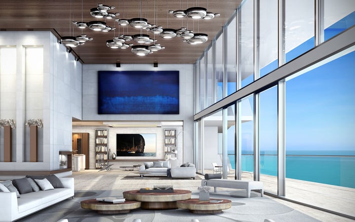 Turnberry Ocean Club Sunny Isles or Jade Signature Sunny Isles Beach: Where Private Dining, Entertaining Flow, and Acoustic Separation Change the Ownership Experience
