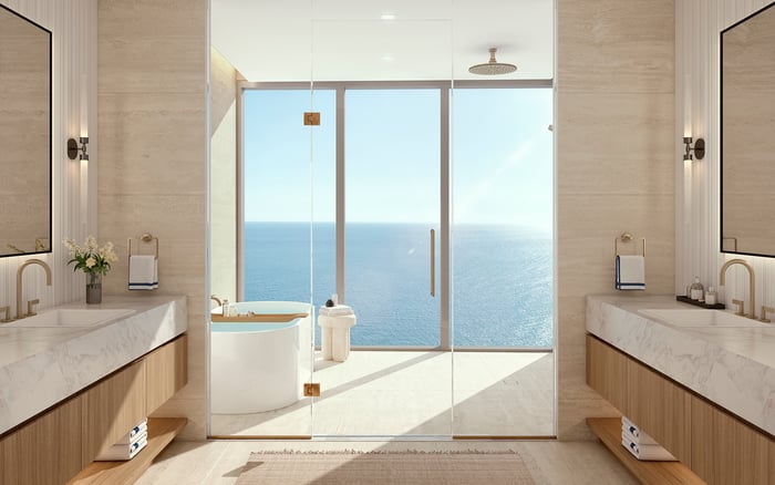 The Dubai Buyer’s Guide to Pompano Beach: Tax Planning, Carrying Costs, and Lifestyle Fit