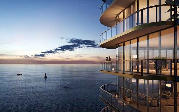 Waldorf Astoria Miami vs. Waldorf Astoria Pompano Beach: City Lights or Beachfront Tranquility?