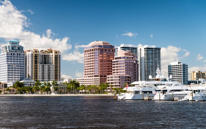 Operational Questions for a Residence in Palm Beach County: Reading Reserve Schedules Alongside Insurance Renewals and Pending Capital Projects