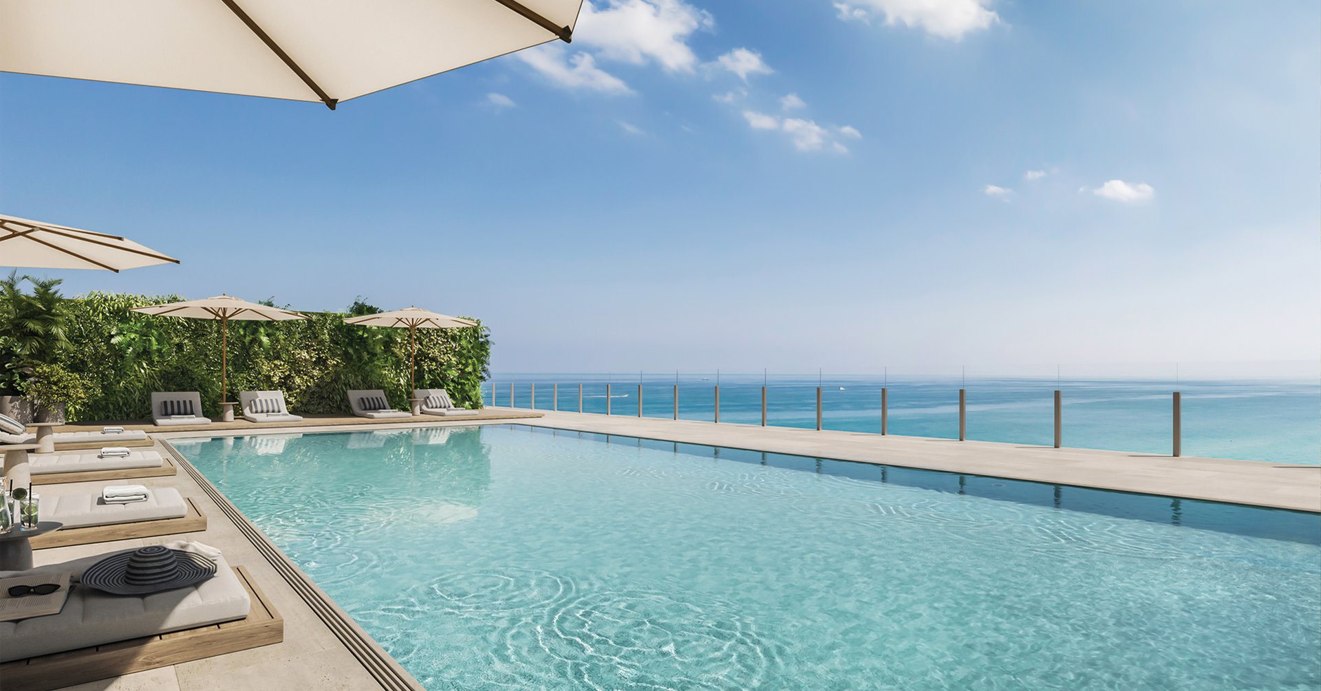 Located on the rooftop of the building, the pool deck includes several outdoor areas to enjoy a sunny day or relax by the majestic views.