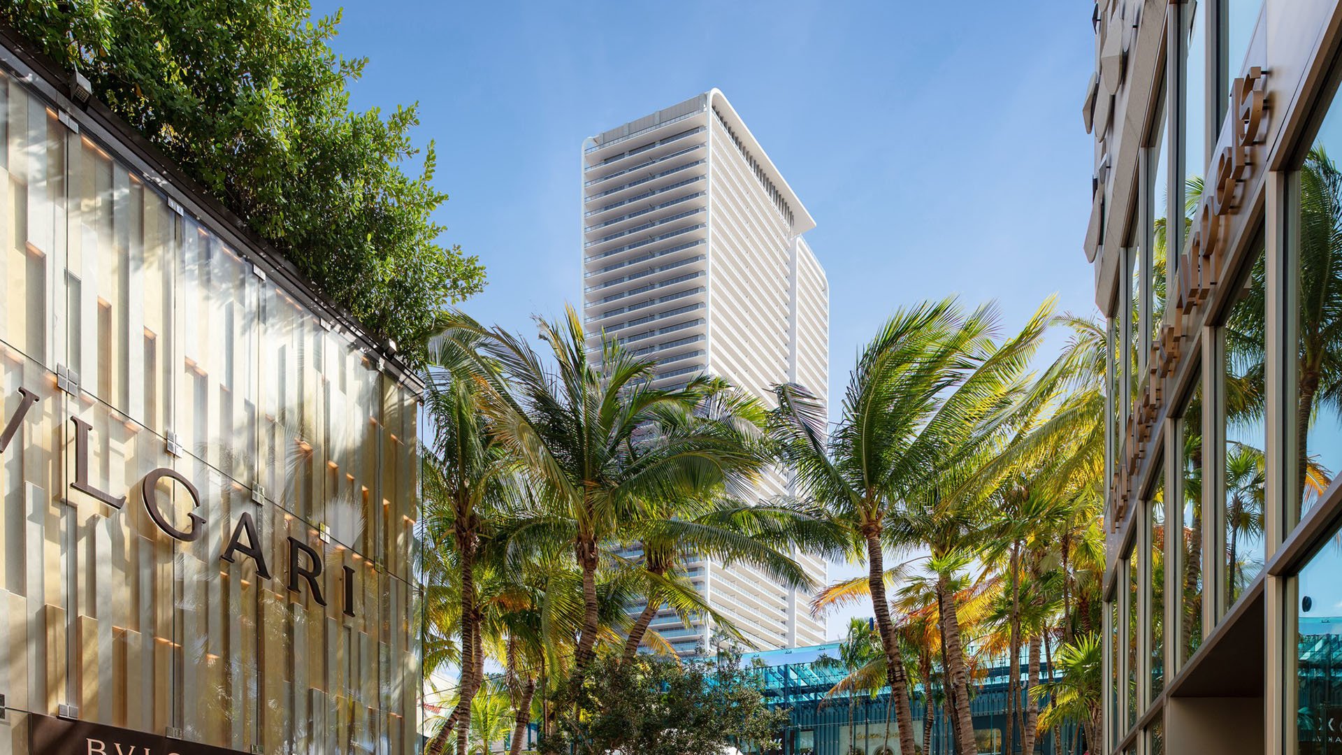 Casa Bella by B&B Italia Downtown Miami vs. Miami Tropic Residences: Downtown vibe and daily walkability compared