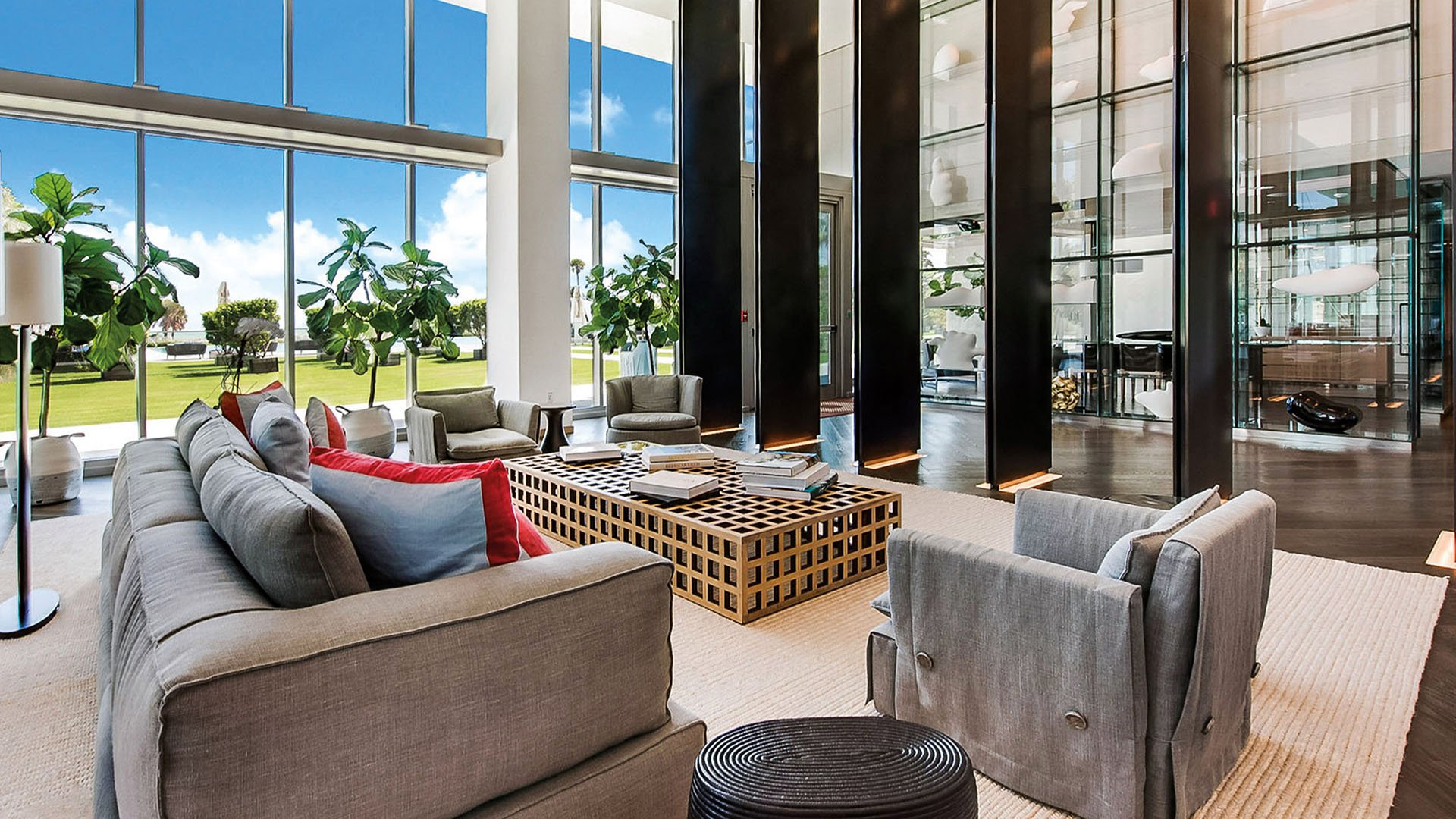 Oceana Key Biscayne vs The Ritz-Carlton Residences® Miami Beach: Lock-and-Leave Security, Package Handling, and Maintenance Access for Buyers Who Care About Resale Discipline Before Design Drama