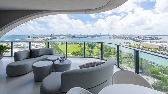 How Downtown Miami Luxury Residences Handle Pet-Friendly Living