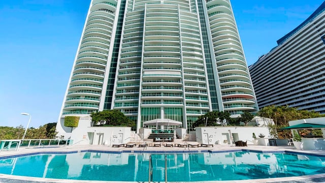 Best Brickell residences for buyers who want polish without committing to the district’s loudest social scene