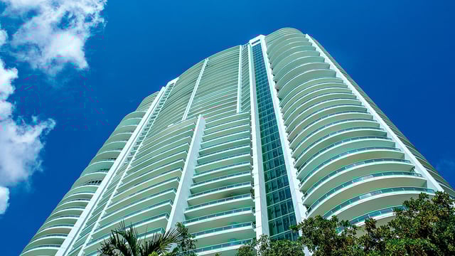 Santa Maria Brickell: The Timeless Allure of a Miami Skyscraper Icon