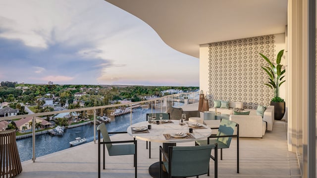 How buyers should evaluate usable terraces in heat and wind before purchasing in Palm Beach Gardens